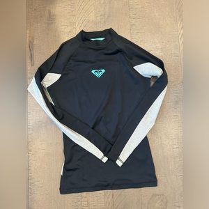 Roxy rash guard XS